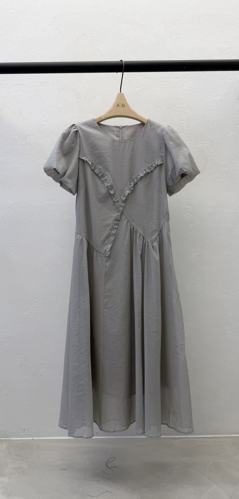 AUTUMN BEIGE-Q韓國直郵女士新品人氣時尚推薦連衣裙褶皺A.b/AUTUMN BEIGE連衣裙圖色1