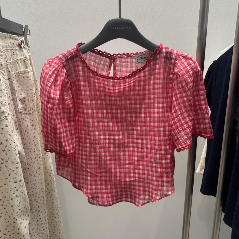 TARABY MOTION韓國東大門直郵女士新品時尚熱賣襯衫蕾絲衫TARABY MOTION襯衫/蕾絲衫圖色1