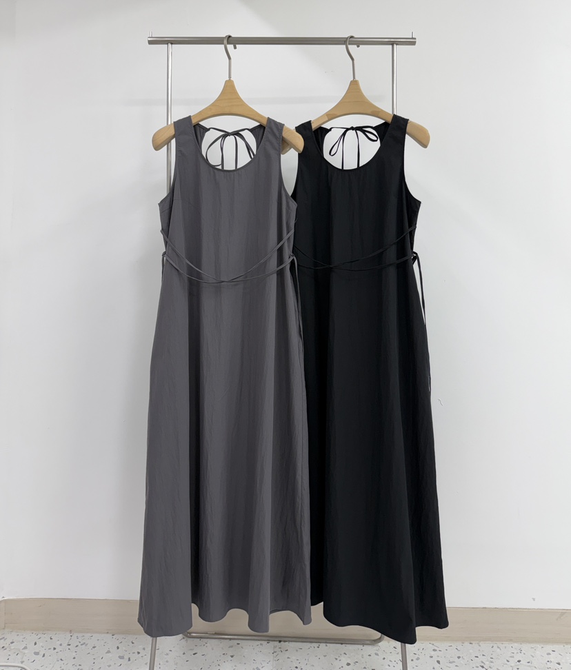 YIKHO STYLE東大門實拍女裝新品推薦熱賣人氣休閑連衣裙OPSYIKHO STYLE連衣裙