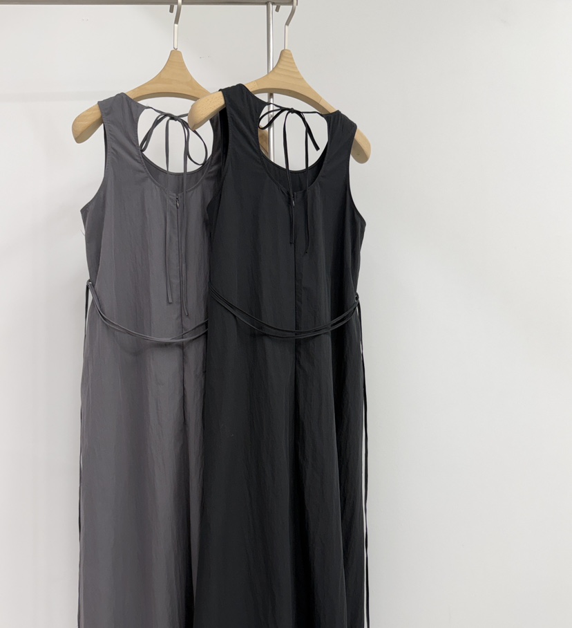 YIKHO STYLE東大門實拍女裝新品推薦熱賣人氣休閑連衣裙OPSYIKHO STYLE連衣裙