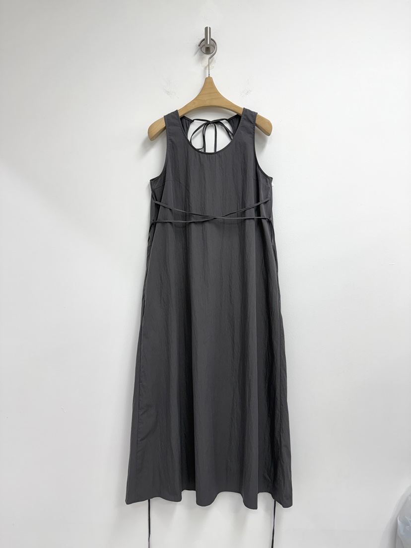 YIKHO STYLE東大門實拍女裝新品推薦熱賣人氣休閑連衣裙OPSYIKHO STYLE連衣裙圖色1
