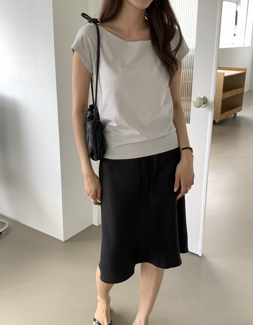 NOTICE東大門直郵女裝新品推薦人氣26夏季熱賣T恤船領插肩NOTICET恤