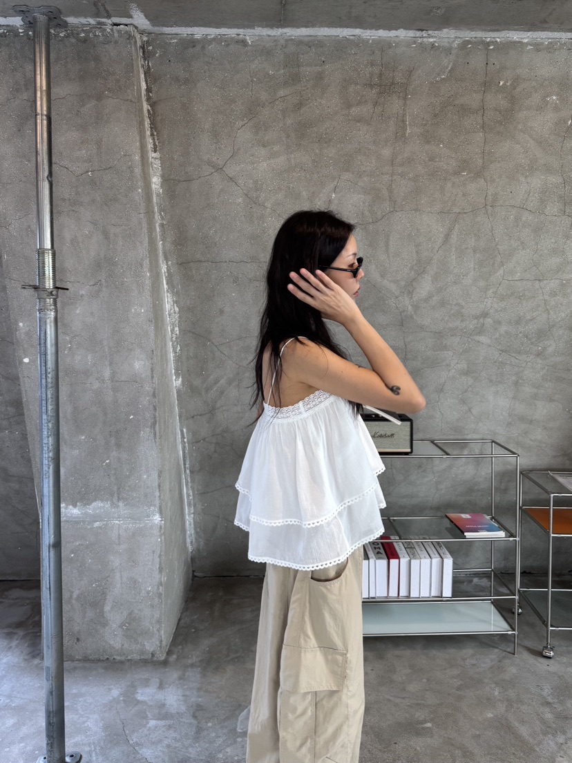 LIMLIMLIM東大門直郵女士新款時尚熱賣真品人氣吊帶背心刺繡LIM LIM LIM吊帶/背心