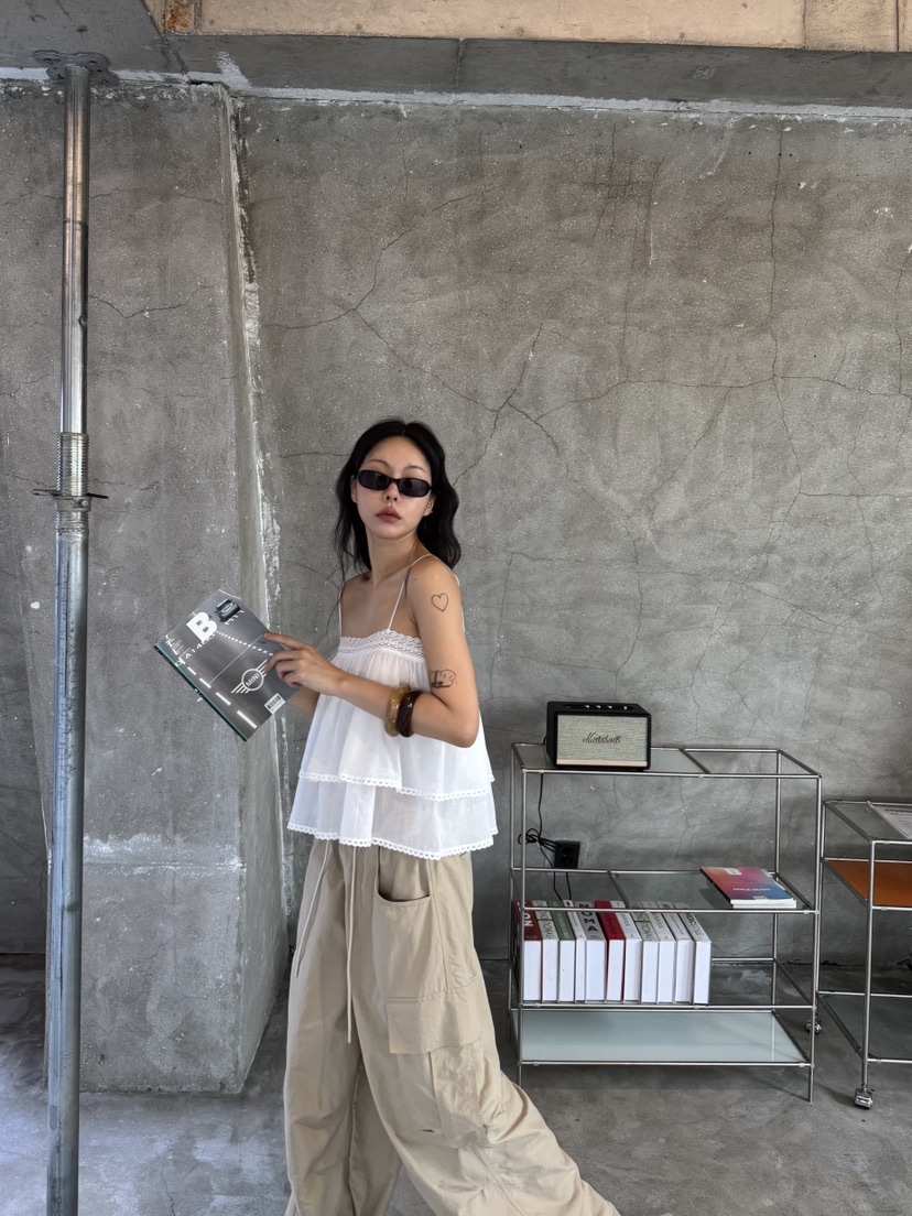 LIMLIMLIM東大門直郵女士新款時尚熱賣真品人氣吊帶背心刺繡LIM LIM LIM吊帶/背心