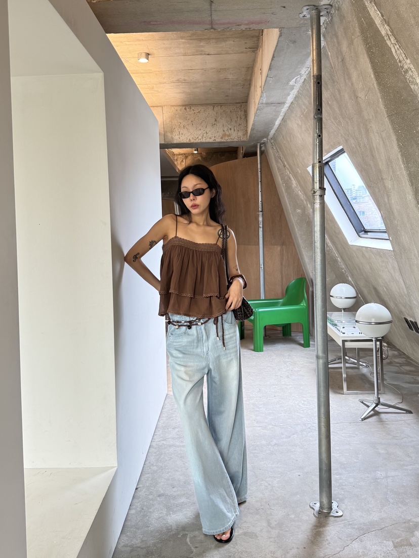 LIMLIMLIM東大門直郵女士新款時尚熱賣真品人氣吊帶背心刺繡LIM LIM LIM吊帶/背心