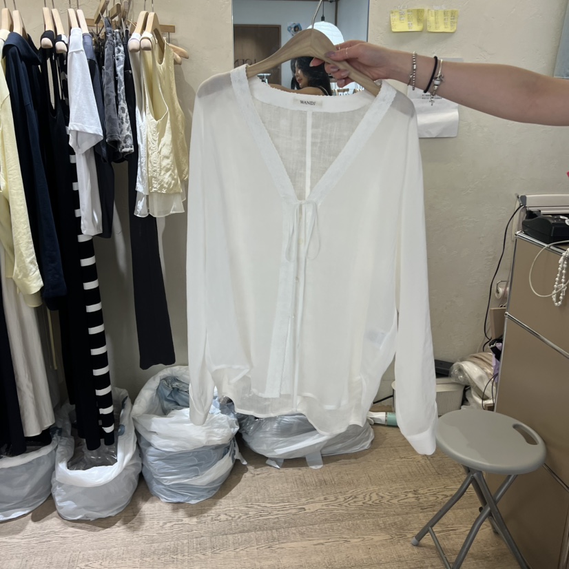W AND J東大門直郵女裝新款真品人氣休閑26夏季襯衫蕾絲衫W AND J襯衫/蕾絲衫圖色1