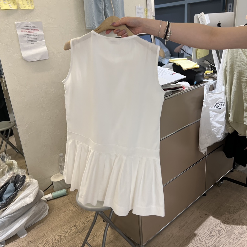W AND J東大門直郵女士新品熱賣人氣26夏季吊帶背心無袖W AND J吊帶/背心