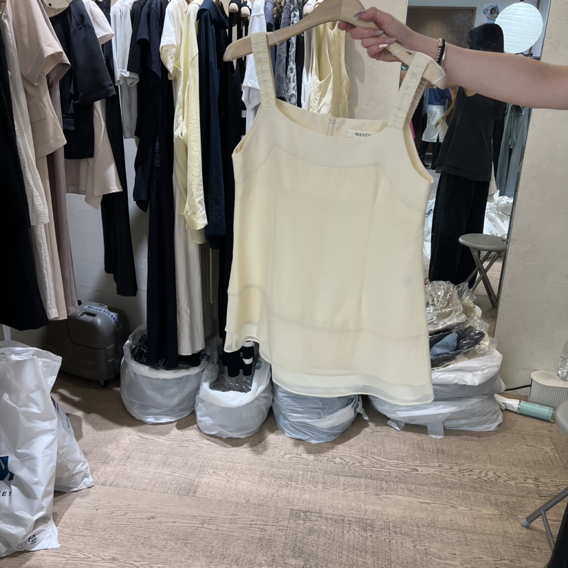 W AND J東大門實拍女裝新品推薦真品熱賣時尚休閑吊帶背心W AND J吊帶/背心圖色3