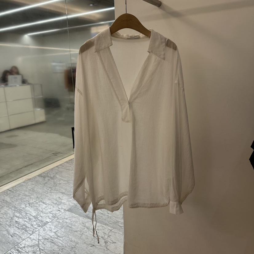 DE VENTI韓國直郵女裝新品休閑人氣時尚真品襯衫蕾絲衫V領DE VENTI襯衫/蕾絲衫圖色1