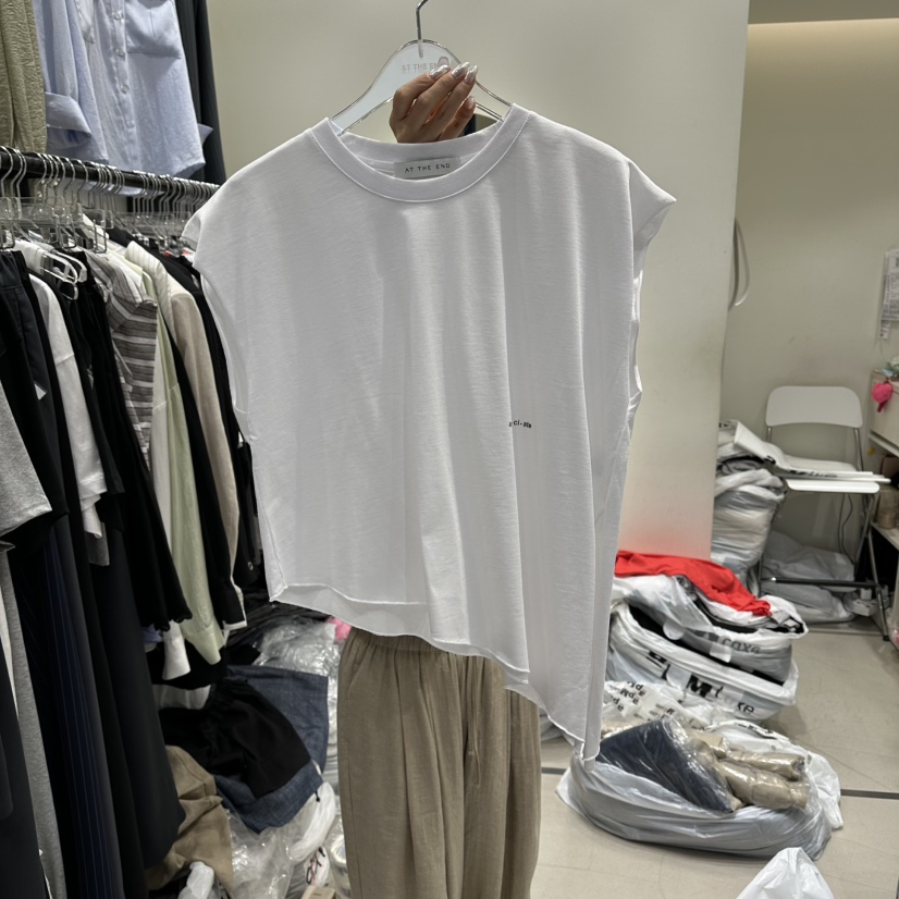 AT THE END韓國直郵女士新款時尚真品熱賣休閑吊帶背心AT THE END吊帶/背心圖色1