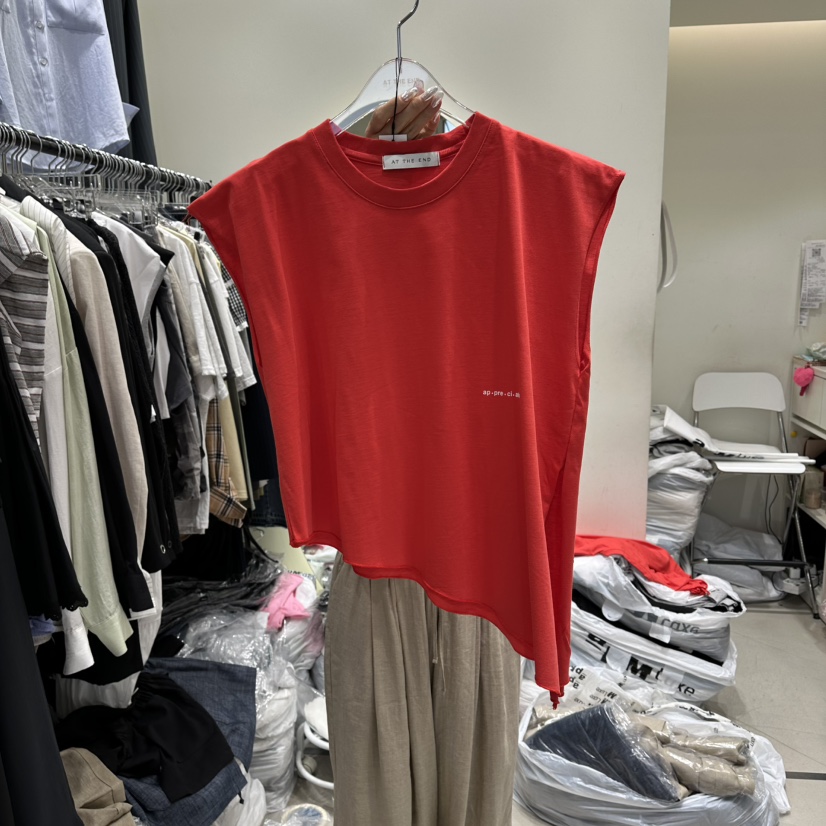 AT THE END韓國直郵女士新款時尚真品熱賣休閑吊帶背心AT THE END吊帶/背心圖色2