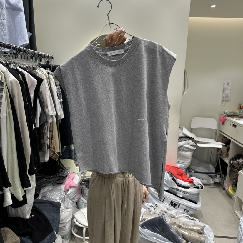 AT THE END韓國直郵女士新款時尚真品熱賣休閑吊帶背心AT THE END吊帶/背心圖色3