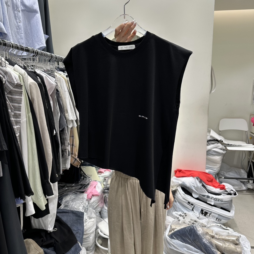 AT THE END韓國直郵女士新款時尚真品熱賣休閑吊帶背心AT THE END吊帶/背心圖色4