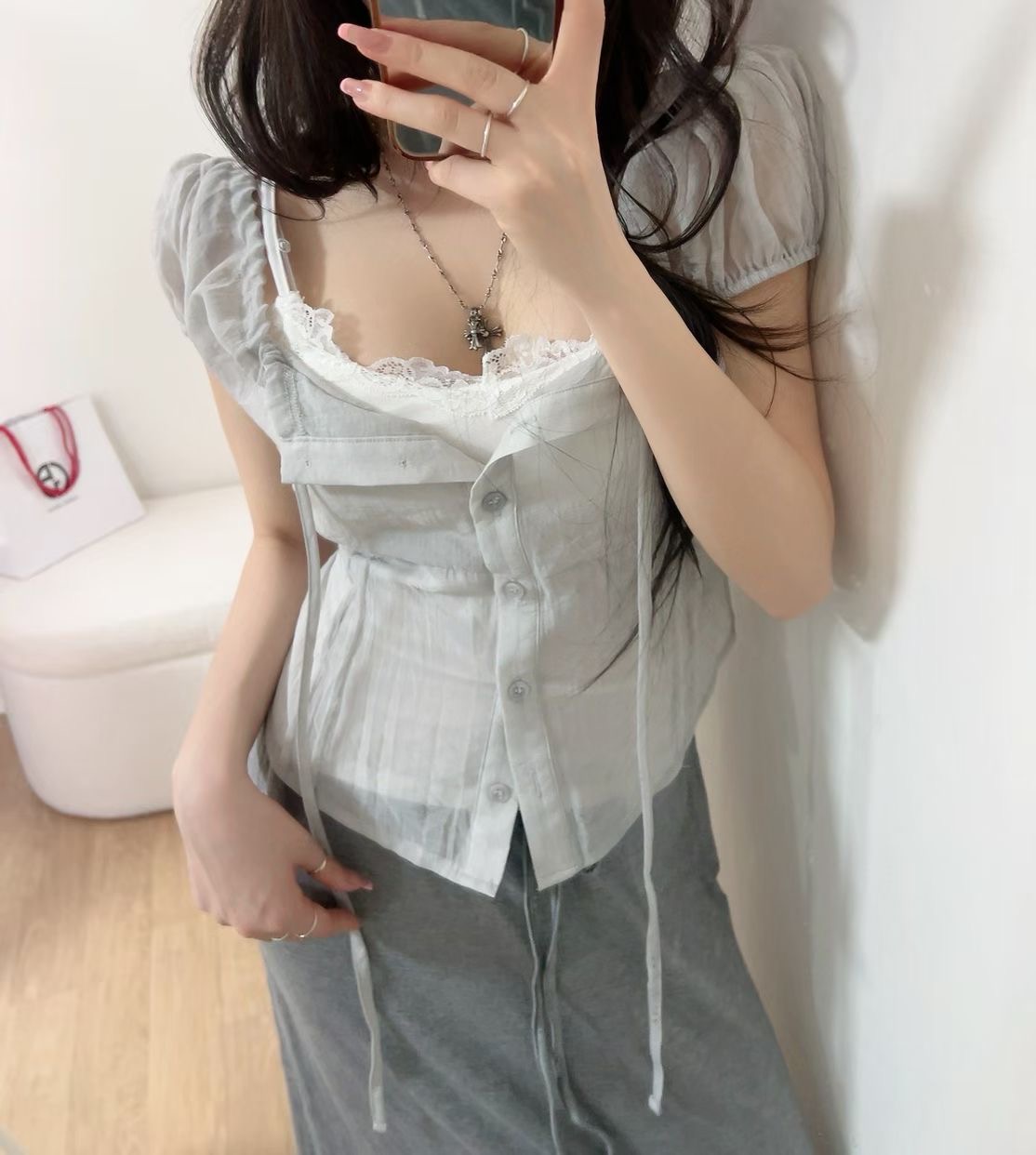 KITSCH東大門代購女裝新品推薦真品人氣襯衫蕾絲衫透視褶裥KITSCH襯衫/蕾絲衫圖色1