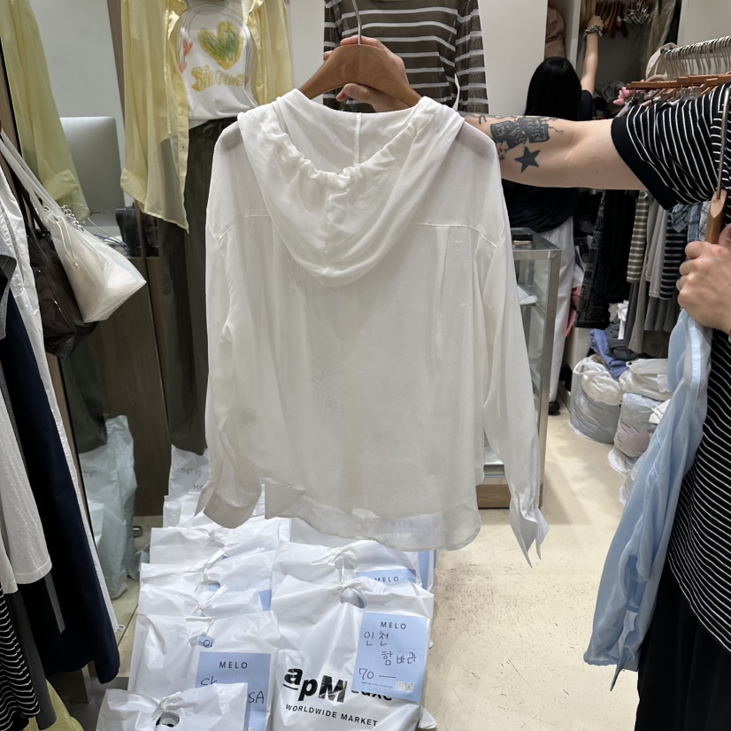 MELO東大門直郵女裝新品真品推薦時尚人氣襯衫蕾絲衫連帽衫MELO襯衫/蕾絲衫