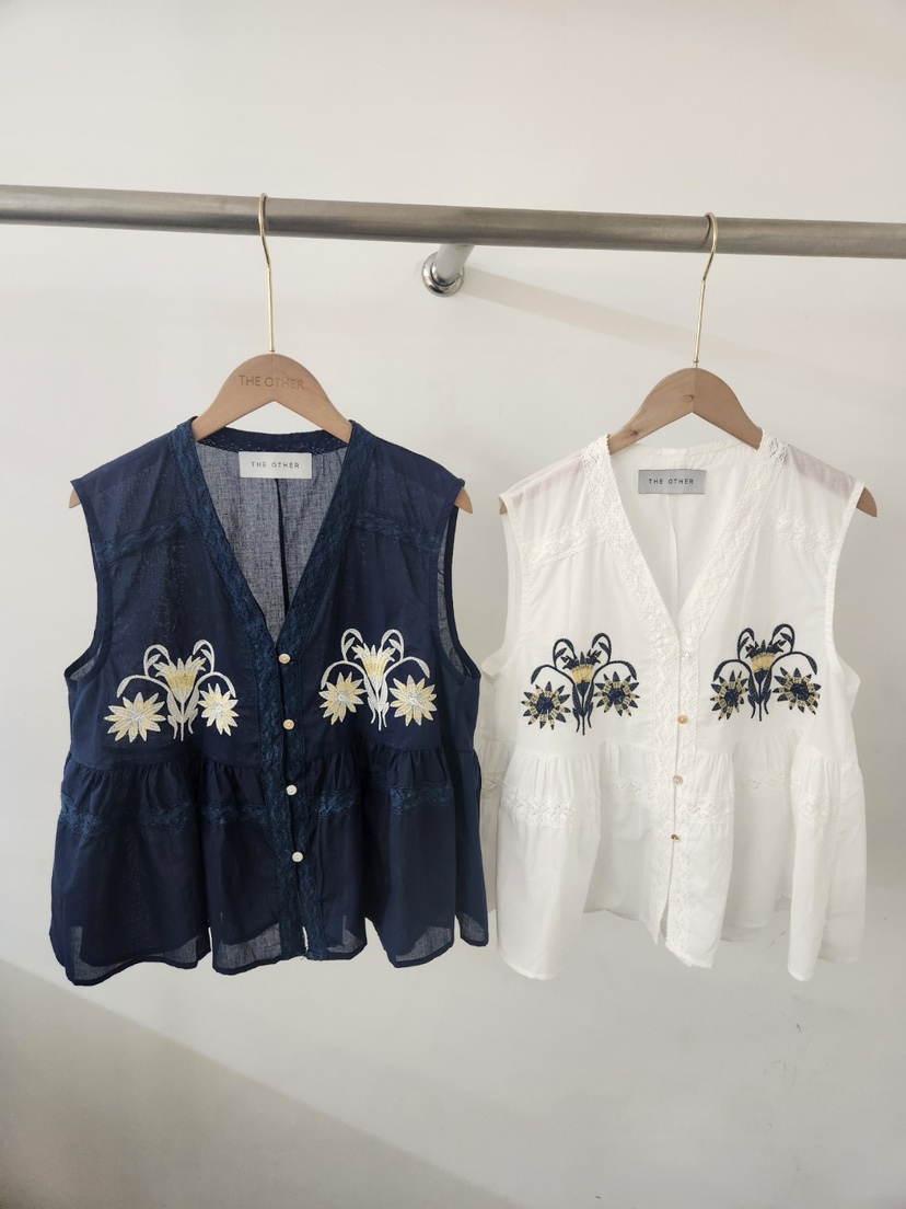 THE OTHER東大門實拍女裝新款推薦休閑吊帶背心刺繡無袖THE OTHER吊帶/背心