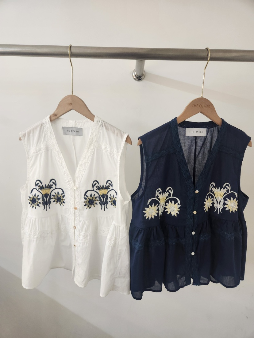 THE OTHER東大門實拍女裝新款推薦休閑吊帶背心刺繡無袖THE OTHER吊帶/背心