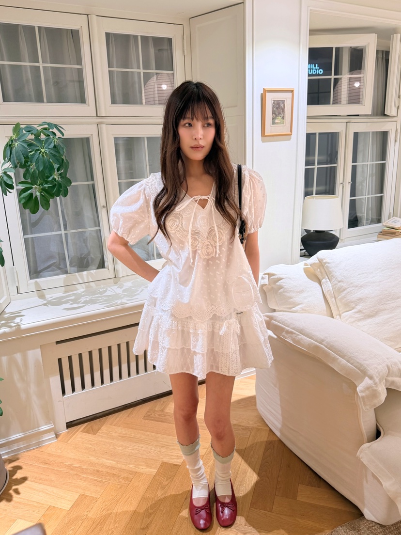 BOUTIQUE-L東大門代購女士新款推薦26春夏襯衫蕾絲衫刺繡BOUTIQUE-L襯衫/蕾絲衫
