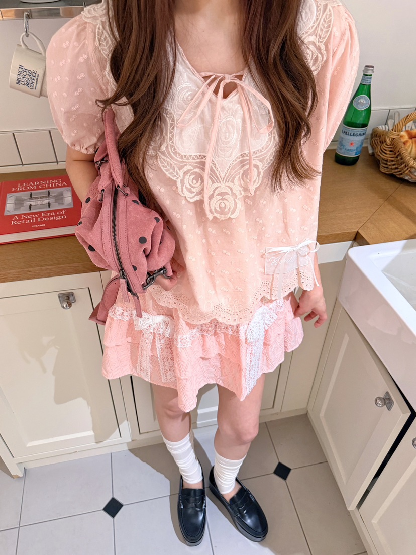 BOUTIQUE-L東大門代購女士新款推薦26春夏襯衫蕾絲衫刺繡BOUTIQUE-L襯衫/蕾絲衫