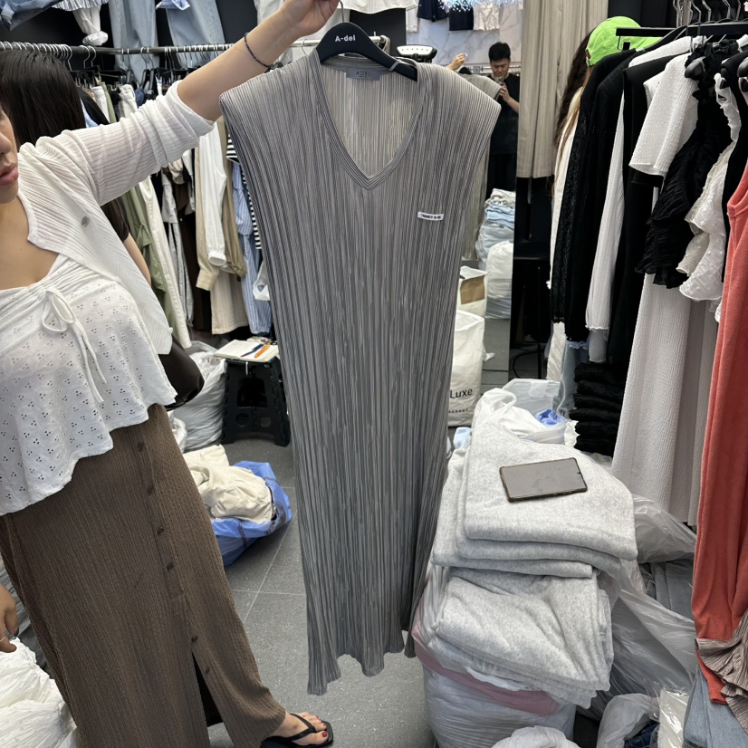A-DEL東大門直郵女裝新品時尚26春夏熱賣休閑連衣裙褶裥A-DEL連衣裙圖色3