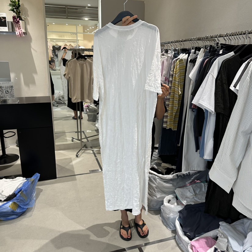 LIVU/MEMO CLASSIC東大門實拍女士新款人氣推薦26春夏連衣裙LIVU/MEMO CLASSIC連衣裙