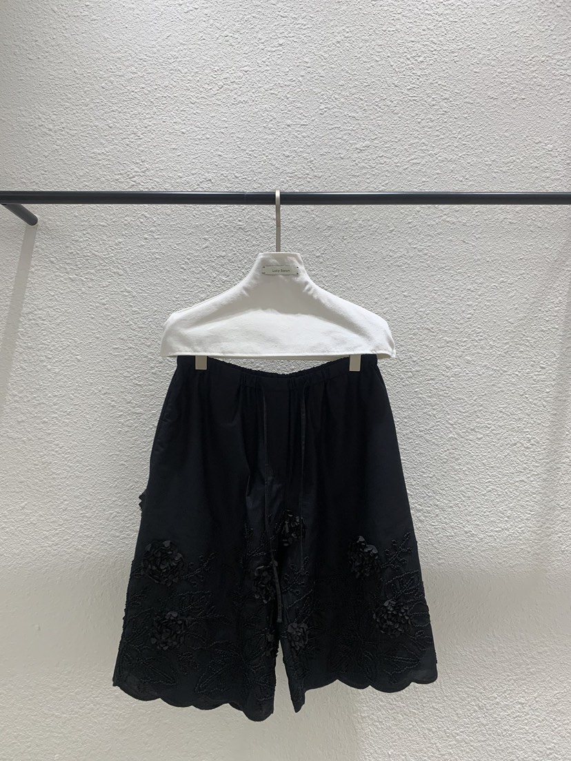 LUCY SALON東大門直郵女裝新款休閑職業真品時尚人氣短褲LUCY SALON短褲圖色1