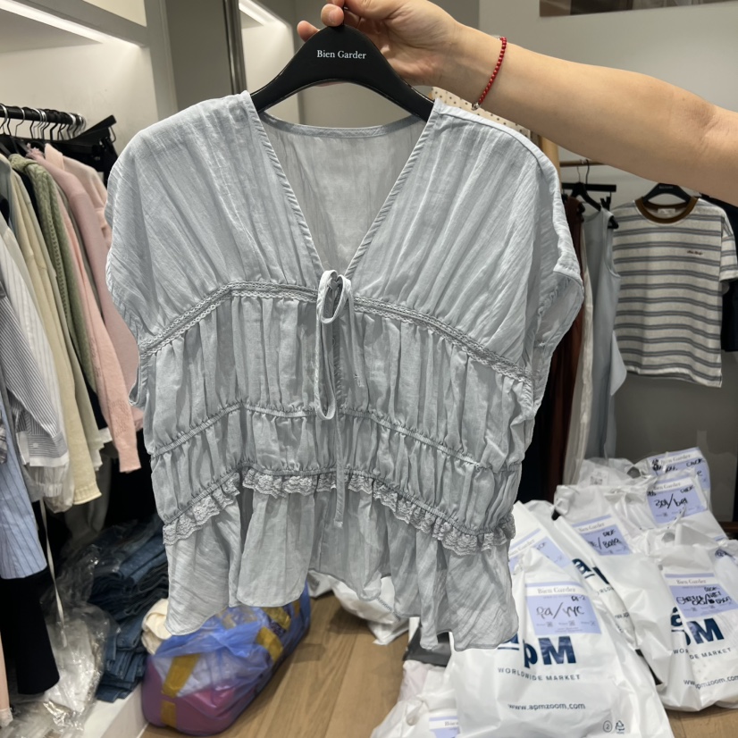 BIEN GARDER東大門代購女裝新品真品熱賣推薦襯衫蕾絲衫BIEN GARDER襯衫/蕾絲衫圖色1