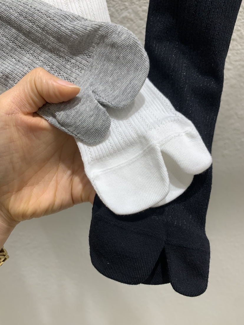 LUCY SALON東大門實拍女裝新品人氣時尚熱賣26春夏真品襪子LUCY SALON襪子
