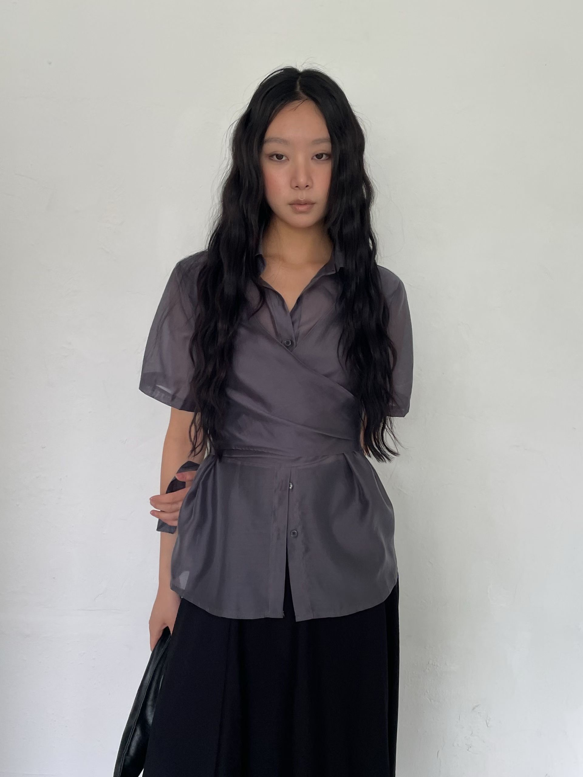 AWESOME-ot韓國代購女士新品熱賣人氣26春夏真品襯衫蕾絲衫AWESOME-ot襯衫/蕾絲衫圖色2