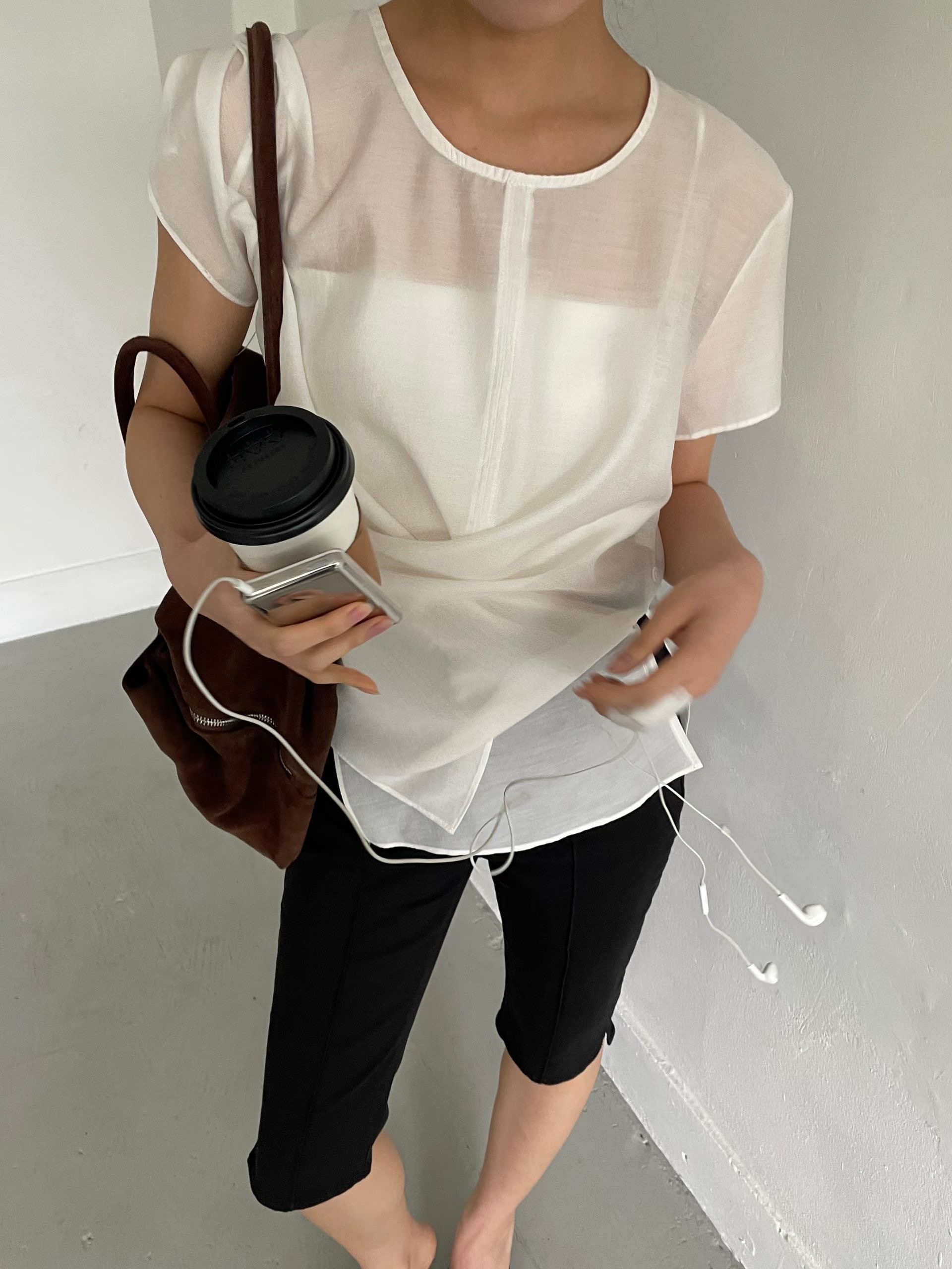 AWESOME-ot韓國代購女裝新品熱賣人氣真品時尚襯衫蕾絲衫AWESOME-ot襯衫/蕾絲衫圖色2