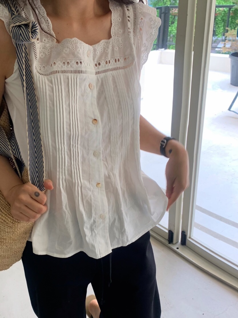 LIKEVAM韓國直郵女裝新品真品人氣時尚熱賣推薦襯衫蕾絲衫LIKEVAM襯衫/蕾絲衫