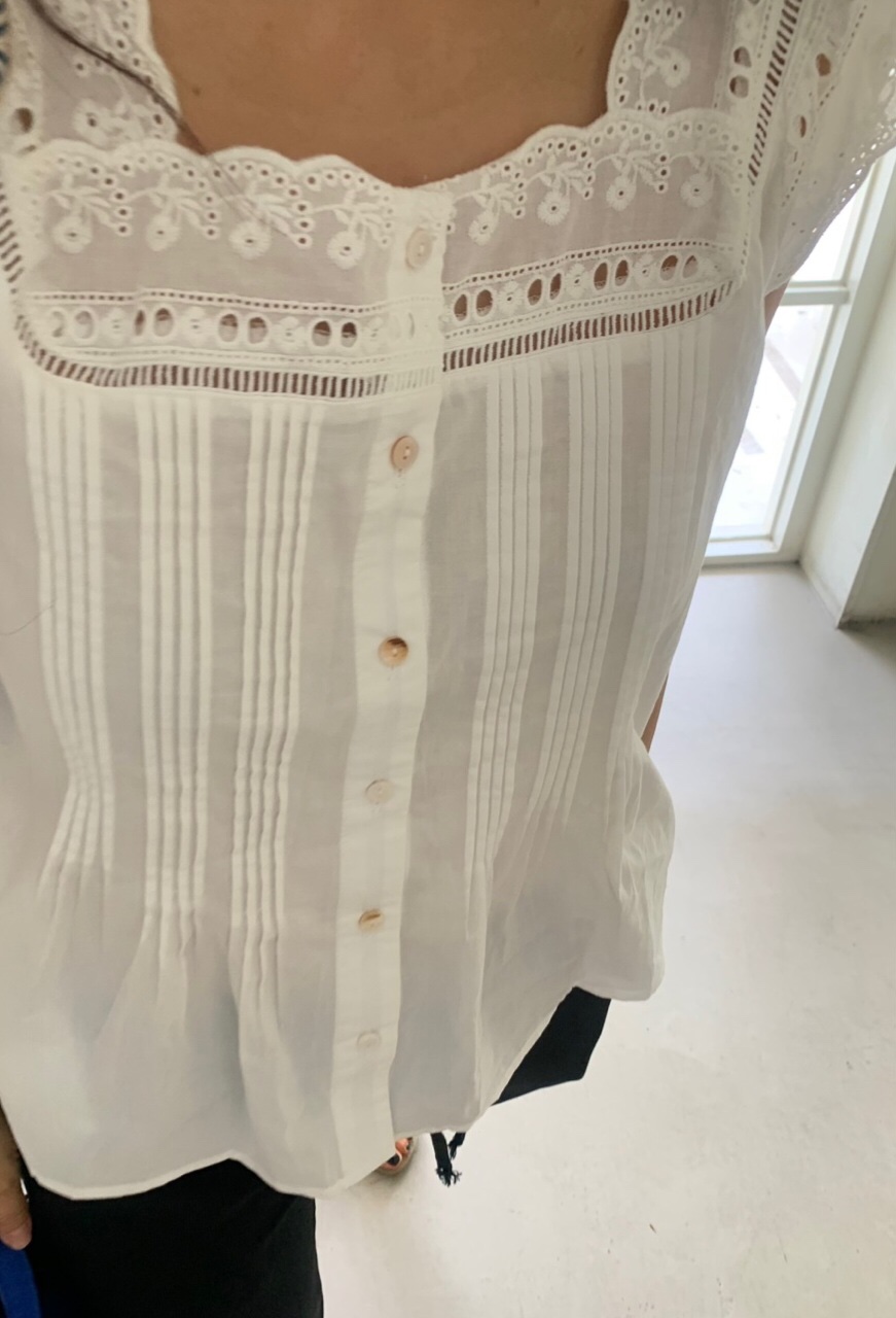 LIKEVAM韓國直郵女裝新品真品人氣時尚熱賣推薦襯衫蕾絲衫LIKEVAM襯衫/蕾絲衫
