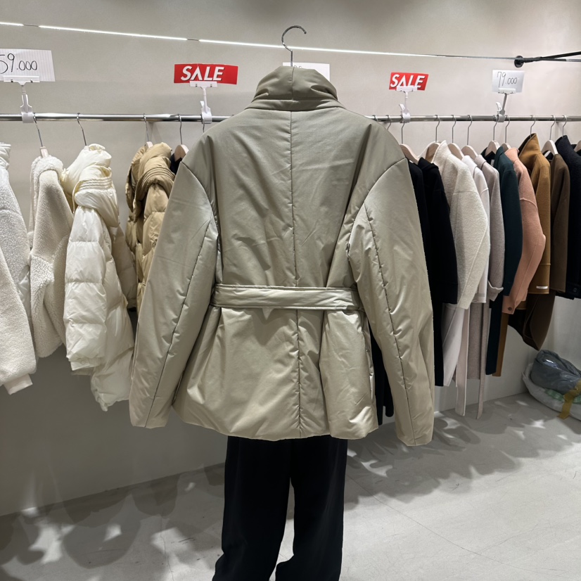 Color B東大門直郵女士新品休閑推薦熱賣短款羽絨服含腰帶Color B短款羽絨服