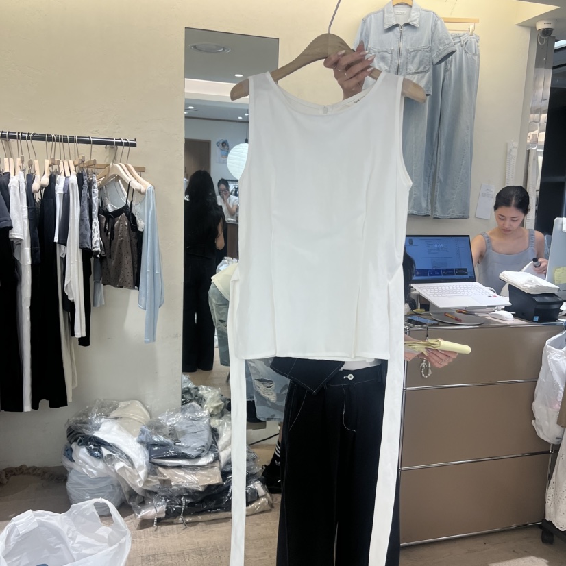 W AND J韓國代購女裝新品職業時尚26春夏熱賣真品吊帶背心W AND J吊帶/背心圖色1