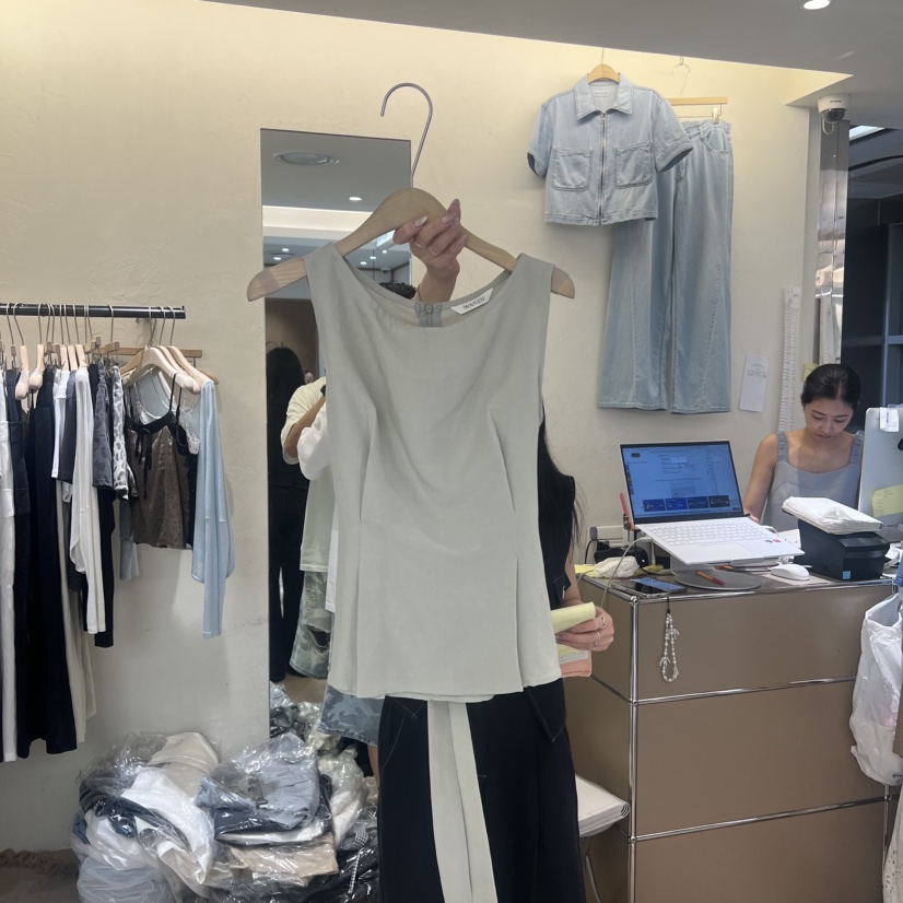 W AND J韓國代購女裝新品職業時尚26春夏熱賣真品吊帶背心W AND J吊帶/背心圖色2
