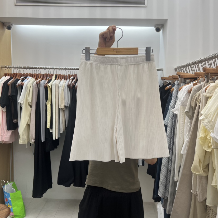 DRESS ROOM韓國代購女裝新款熱賣26春夏推薦時尚人氣短褲DRESS ROOM短褲