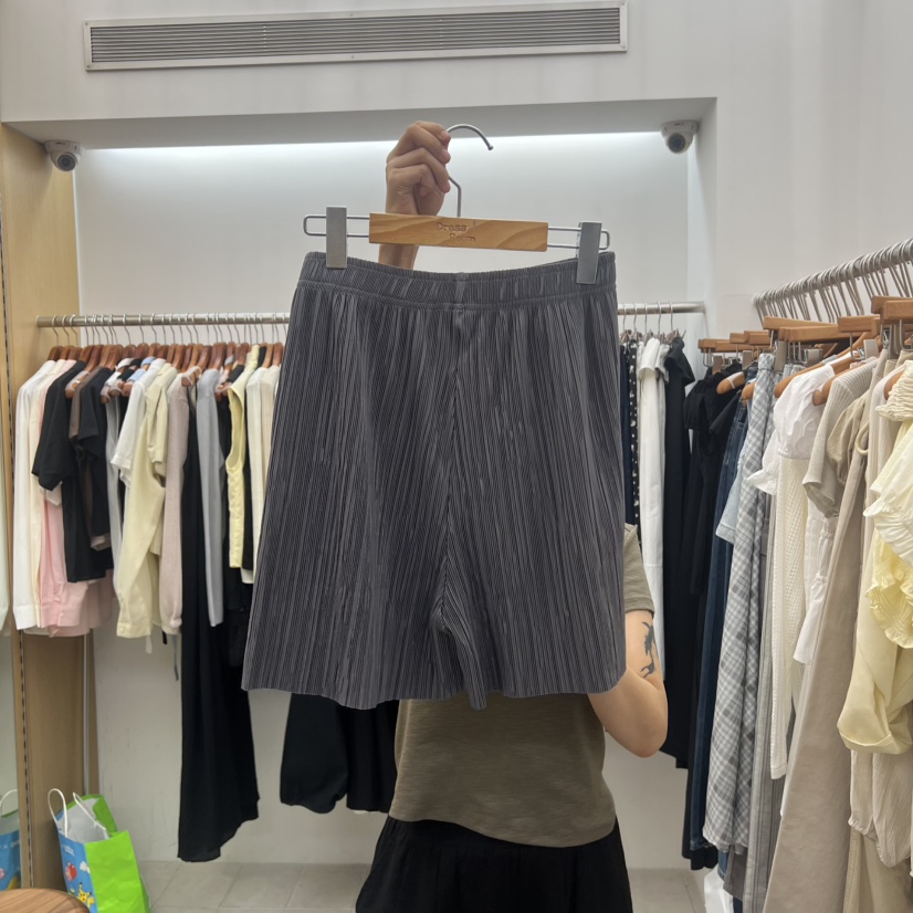 DRESS ROOM韓國代購女裝新款熱賣26春夏推薦時尚人氣短褲DRESS ROOM短褲圖色1