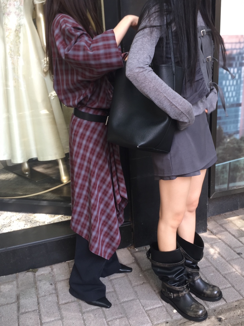 TIZZI韓國代購女裝新品推薦時尚人氣職業休閑熱賣長袖T恤TIZZI長袖T恤