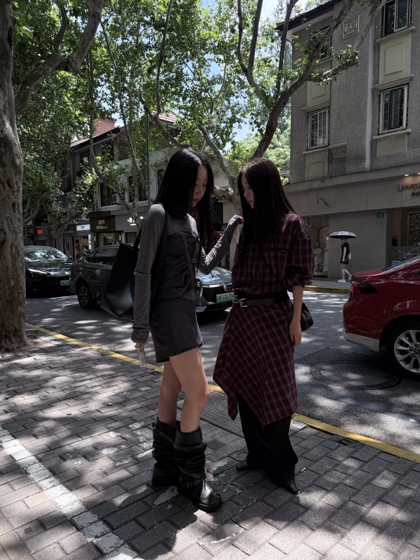 TIZZI韓國代購女裝新品推薦時尚人氣職業休閑熱賣長袖T恤TIZZI長袖T恤