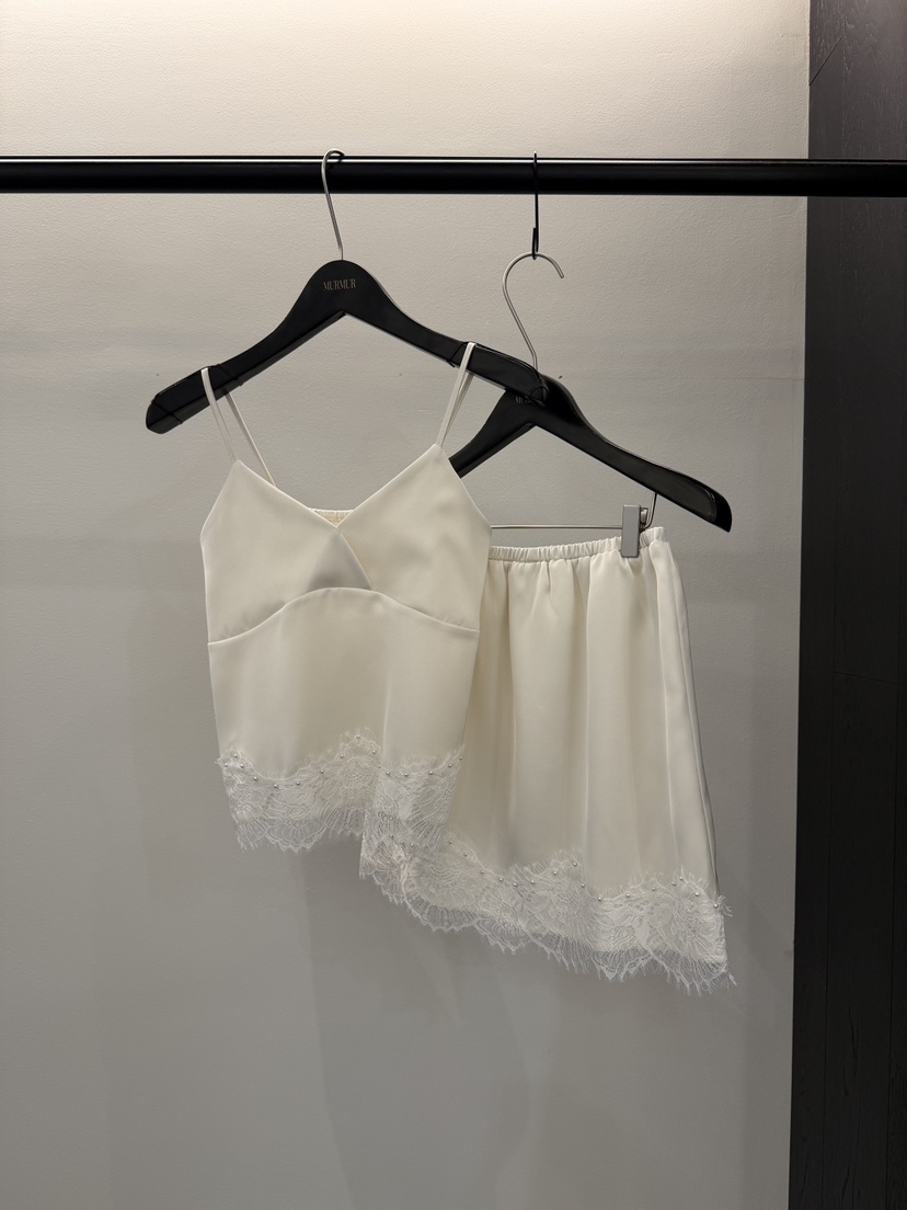 TIZZI韓國代購女裝新款時尚真品休閑熱賣半身裙中短裙珍珠緞TIZZI半身裙/中短裙