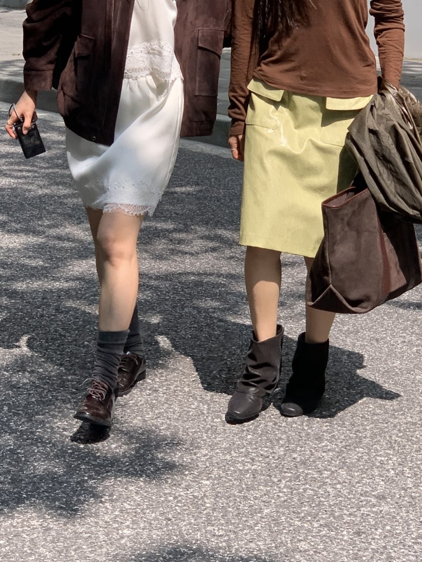 TIZZI韓國代購女裝新款時尚真品休閑熱賣半身裙中短裙珍珠緞TIZZI半身裙/中短裙