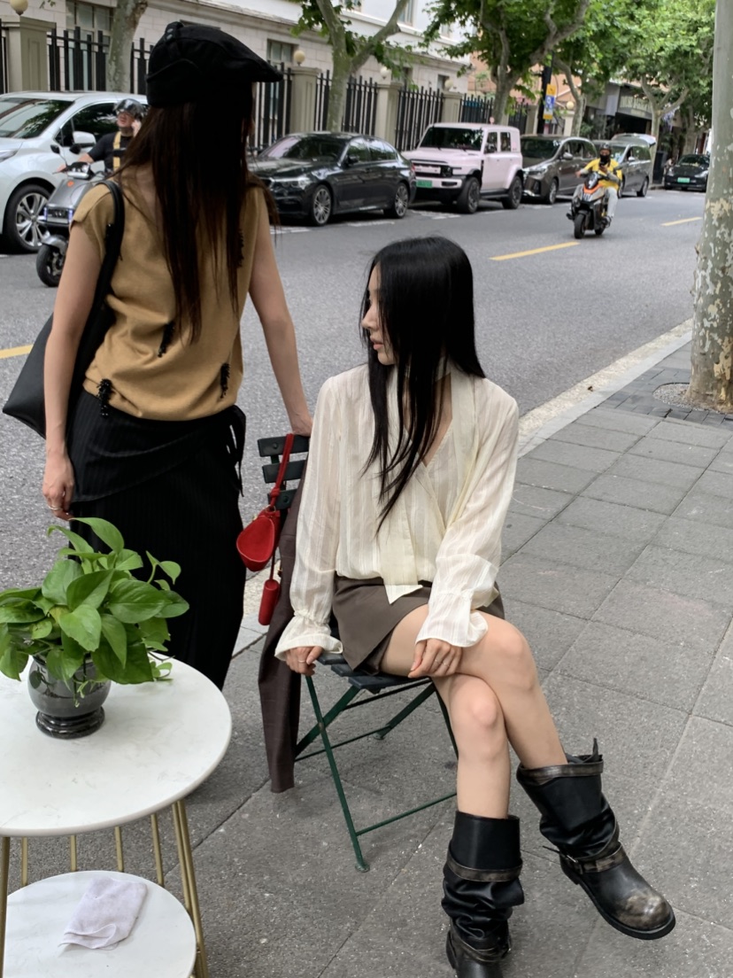 TIZZI韓國直郵女裝新款推薦熱賣人氣職業襯衫蕾絲衫含脖帶TIZZI襯衫/蕾絲衫