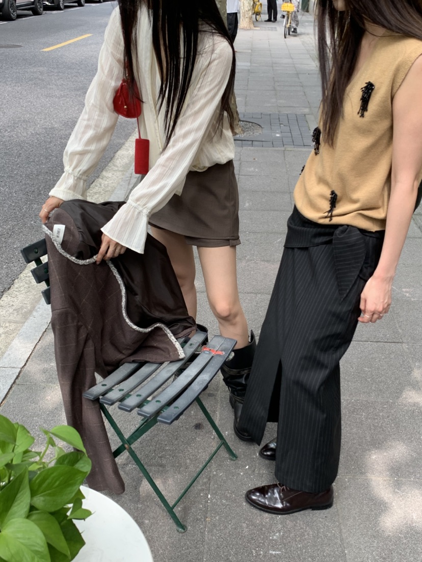 TIZZI韓國直郵女裝新款推薦熱賣人氣職業襯衫蕾絲衫含脖帶TIZZI襯衫/蕾絲衫