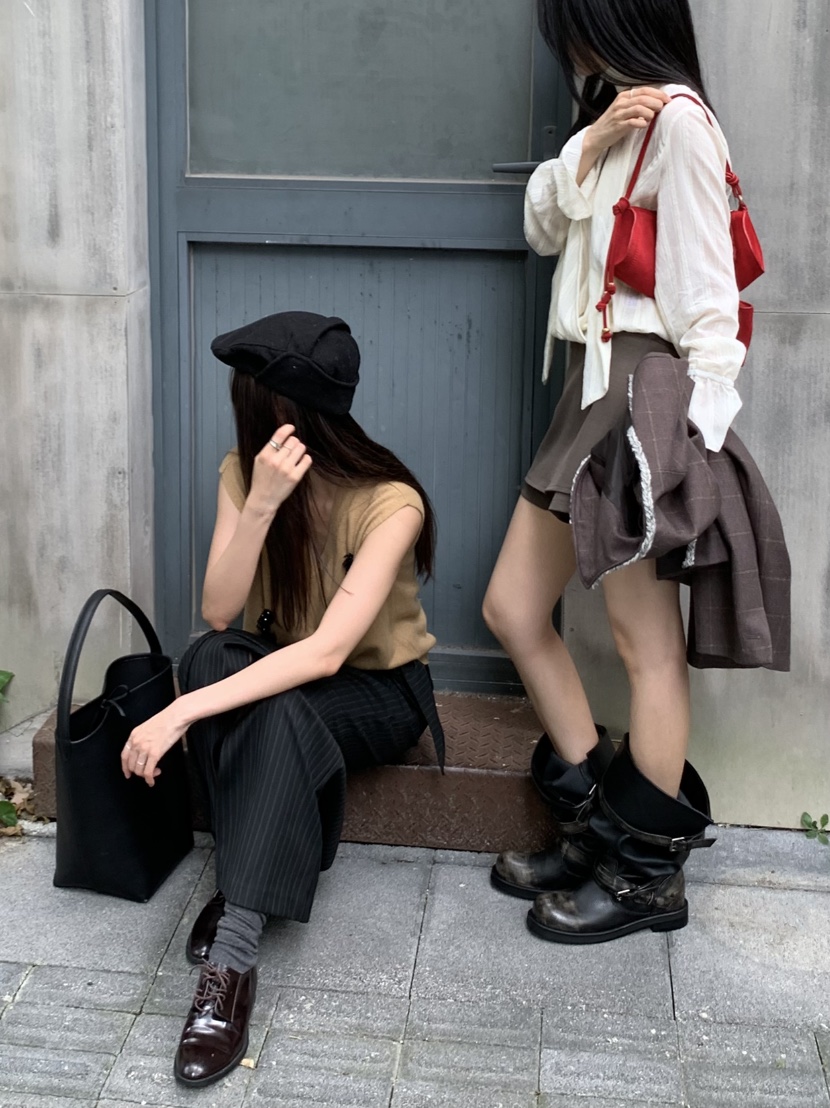 TIZZI韓國直郵女裝新款推薦熱賣人氣職業襯衫蕾絲衫含脖帶TIZZI襯衫/蕾絲衫
