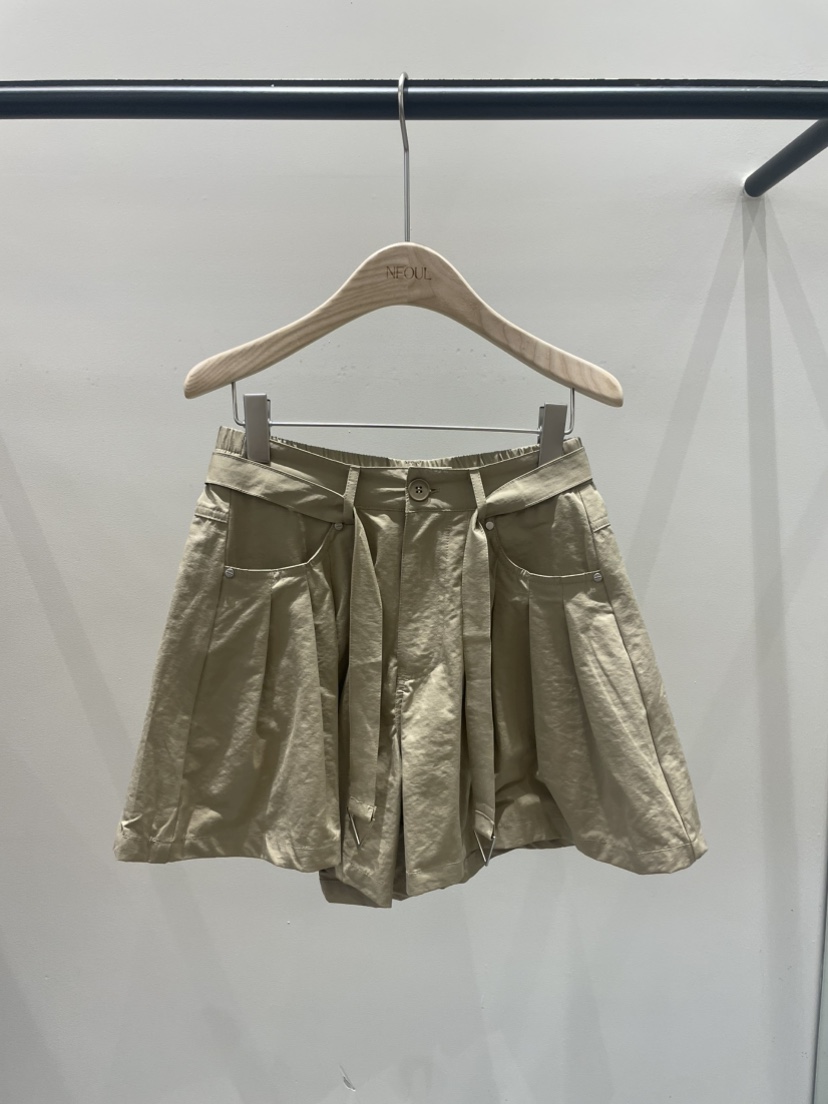 NEOUL東大門代購女裝新品熱賣職業人氣26春夏時尚短褲含腰帶NEOUL/ahin雙領標簽短褲圖色1