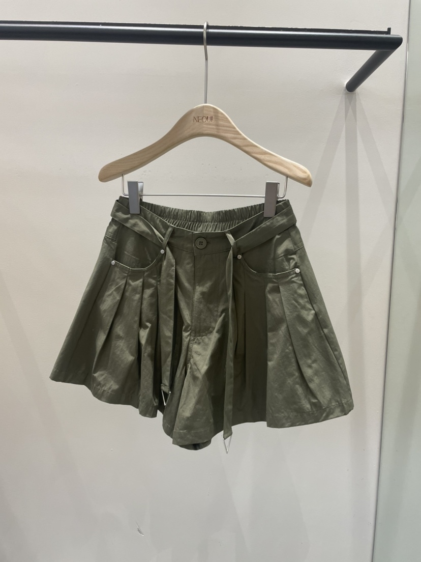 NEOUL東大門代購女裝新品熱賣職業人氣26春夏時尚短褲含腰帶NEOUL/ahin雙領標簽短褲圖色2