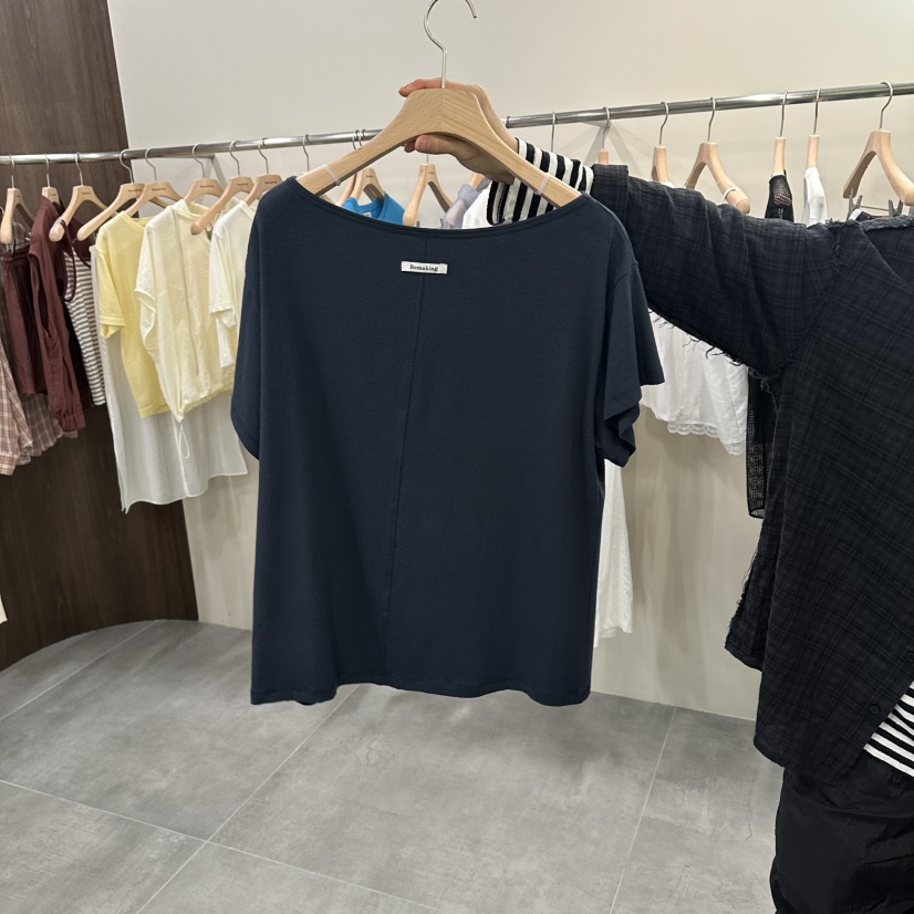 URBANSTORY/REMAKING東大門直郵女裝新品人氣真品熱賣T恤Remaking/URBANSTORYT恤