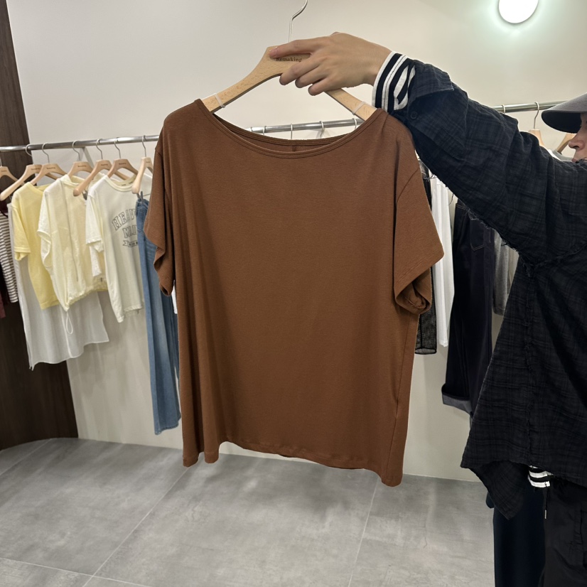 URBANSTORY/REMAKING東大門直郵女裝新品人氣真品熱賣T恤Remaking/URBANSTORYT恤圖色2