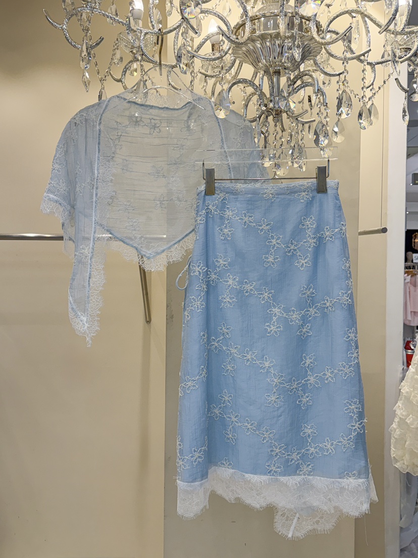 81 MARKET-L韓國直郵女士新款真品推薦26夏季套裝含圍巾套裝81 MARKET-L套裝