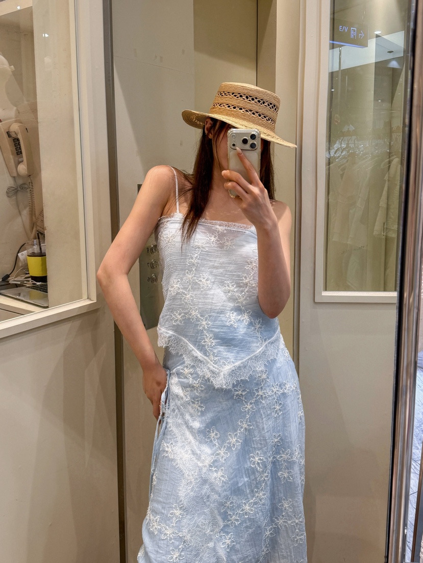 81 MARKET-L韓國直郵女士新款真品推薦26夏季套裝含圍巾套裝81 MARKET-L套裝
